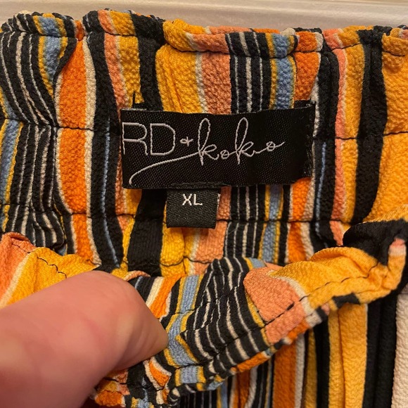 Striped Palazzo Pants - Picture 5 of 8